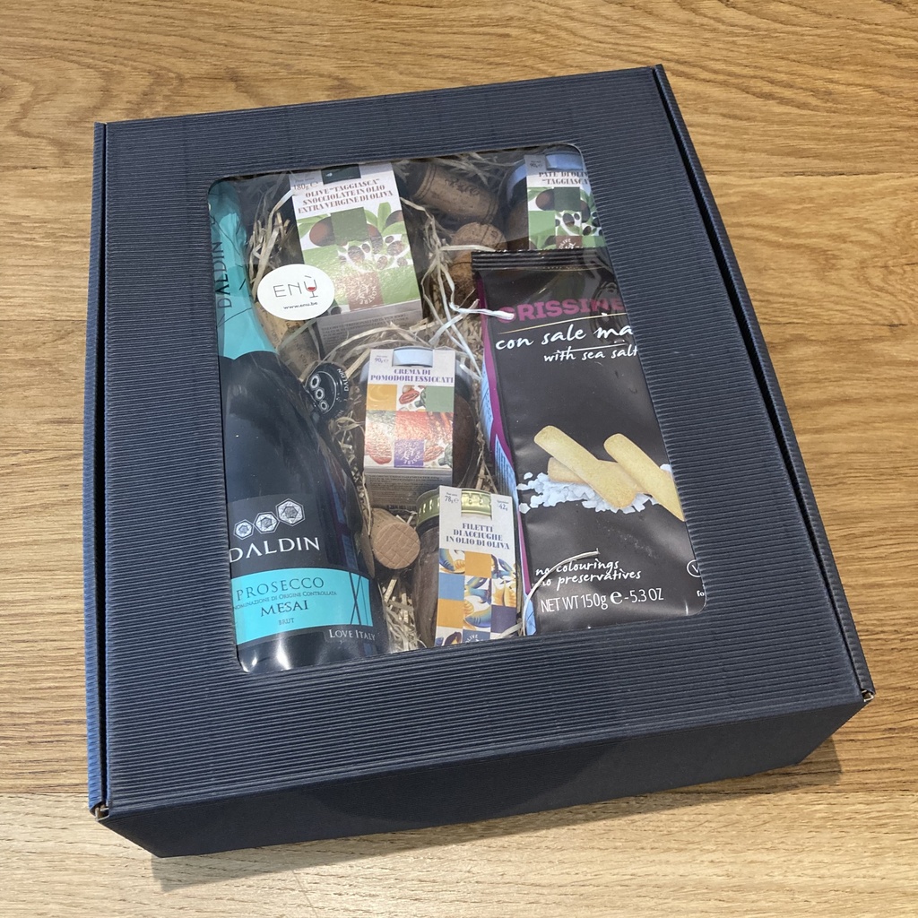 Apéropakket met fles fles alcoholvrij aperitief Red Moon Sparkling