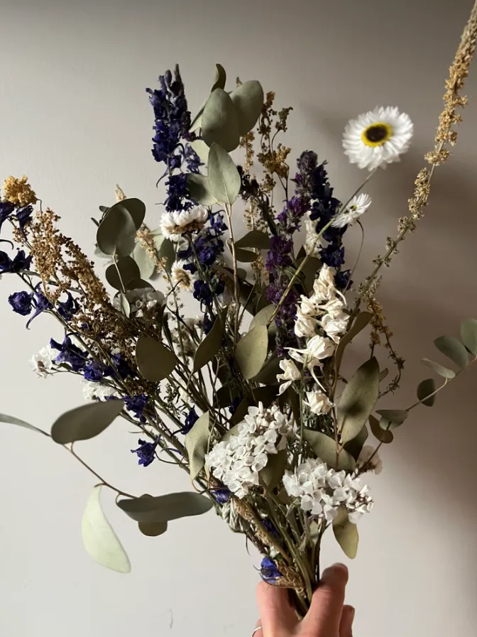 White Eyes droogbloemen boeket paard&bloem